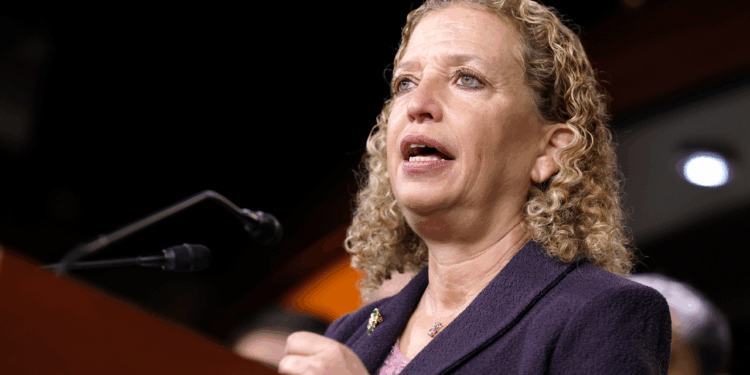 Democrat Debbie Wasserman Schultz praises Maduro capture as 'welcome news' as progressives erupt