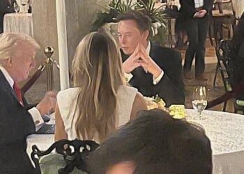Trump, Elon Musk appear to repair relationship at Mar-a-Lago dinner