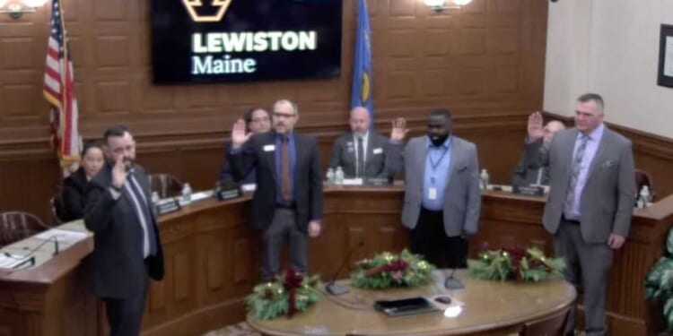 Somali refugee joins Maine city council despite gun charges and residency red flags