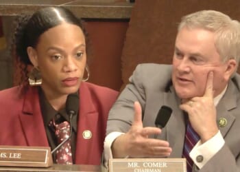 Oversight hearing on Minnesota fraud devolves into fiery exchange between Comer, Lee