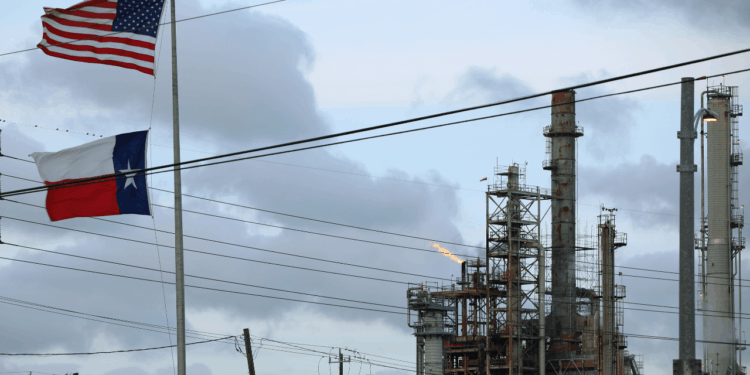 Venezuelan crude’s Texas comeback and what it means for US fuel prices