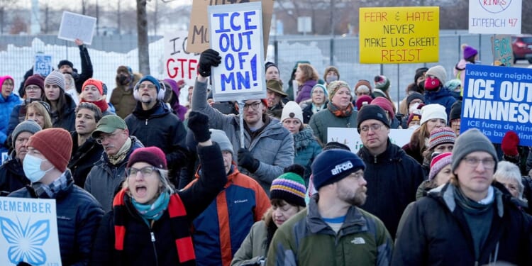 WATCH: Anti-ICE protesters hurl threats, surround federal vehicles in Minneapolis chaos