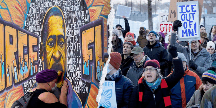 Expert predicts ‘George Floyd 2.0’ narrative around ICE shooting won’t stick