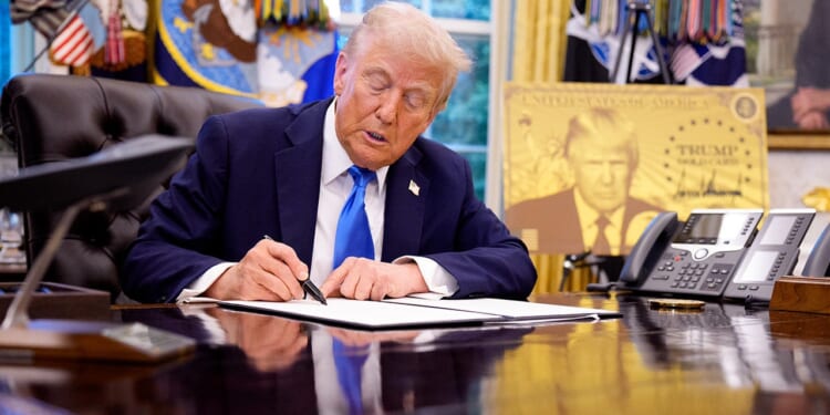 Trump signs order blocking courts from seizing Venezuelan oil revenues