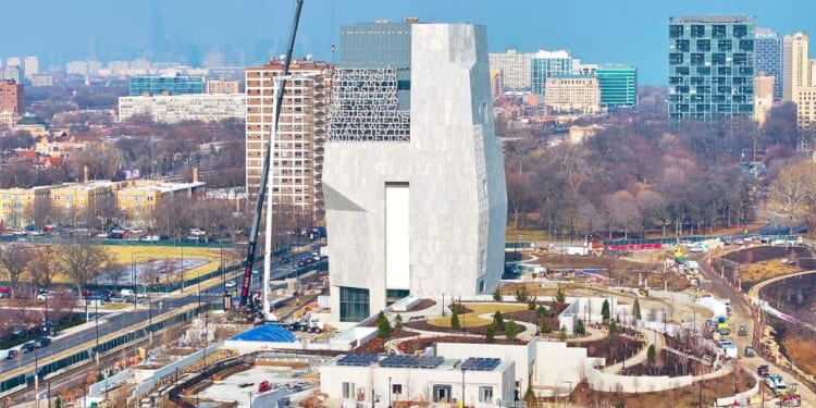 Illinois Republicans blast Obama Foundation hiring practices at Presidential Center