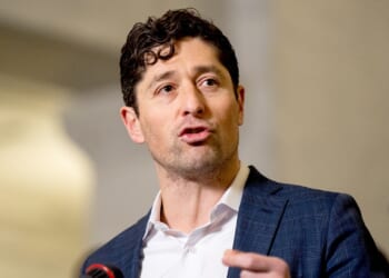 Minneapolis Mayor Jacob Frey defends explicit comments after ICE shooting