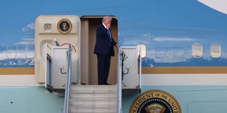 Trump motorcade route adjusted after suspicious object found at Palm Beach airport