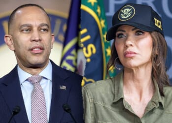 Hakeem Jeffries accuses Kristi Noem of 'depraved indifference' in ICE shooting