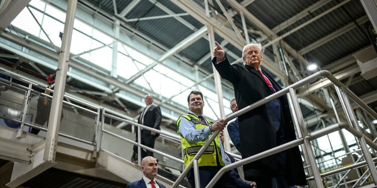 White House defends President Trump after video shows reaction to heckler