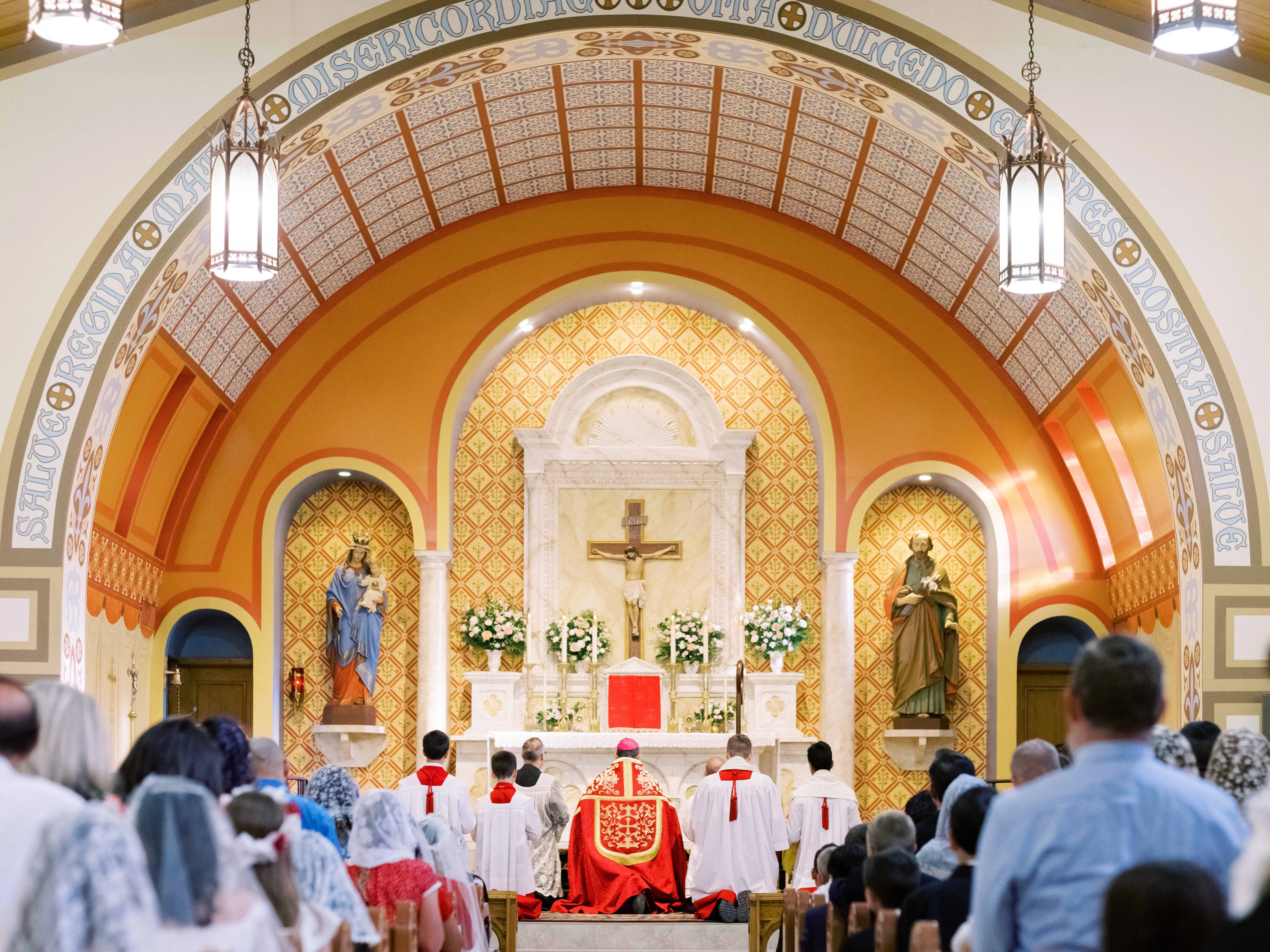 Mater Misericordæ Catholic Church in Phoenix, Arizona. / Viet Truong