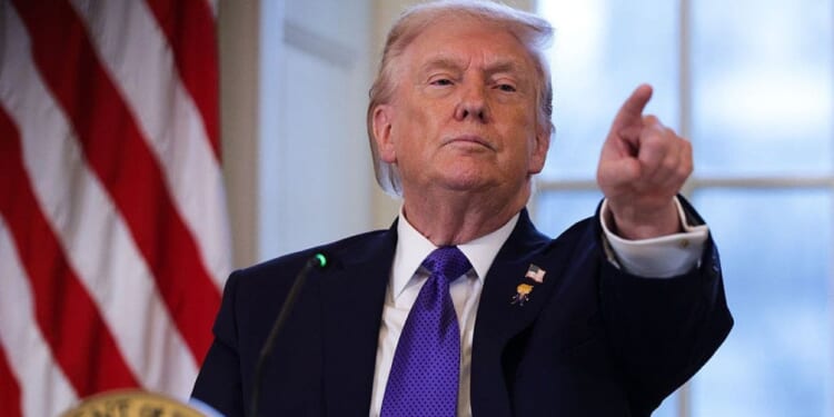 Trump accuses Minnesota Democrats of fraud distraction amid ICE operations