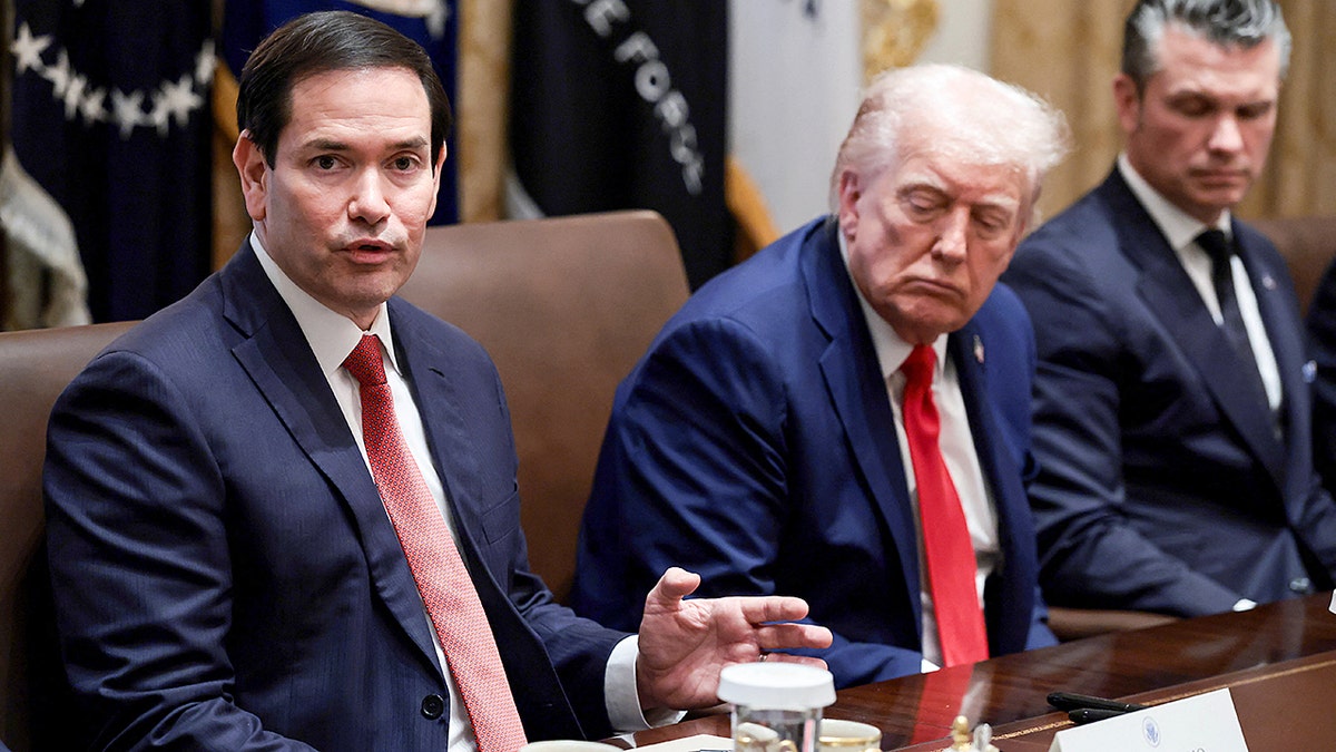 Marco Rubio at Trump Cabinet meeting