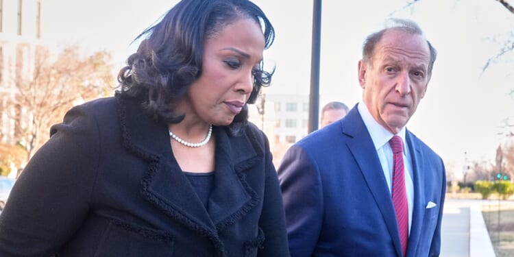 Supreme Court appears set to deal Trump legal setback over Lisa Cook firing