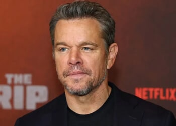 Matt Damon: Netflix dumbs down movies for attention-impaired phone addicts