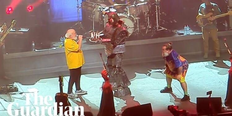 Tenacious D’s Kyle Gass Breaks Silence After Making Vile Comment About Trump