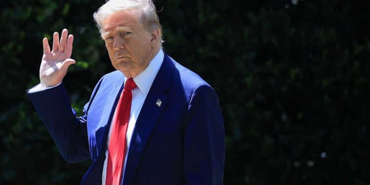 US formally ditches World Health Organization