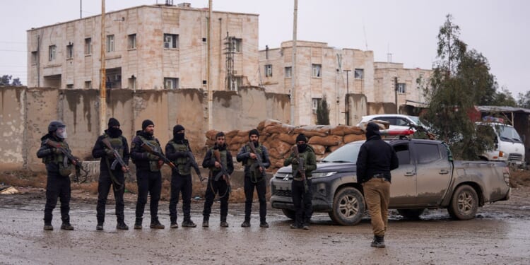 US military rushes ISIS detainees out of Syria amid growing chaos