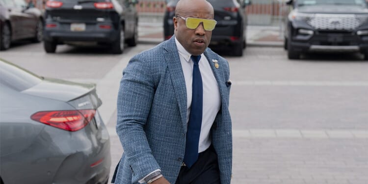 Rep. Wesley Hunt misses votes, nearly hands Democrats Venezuela victory