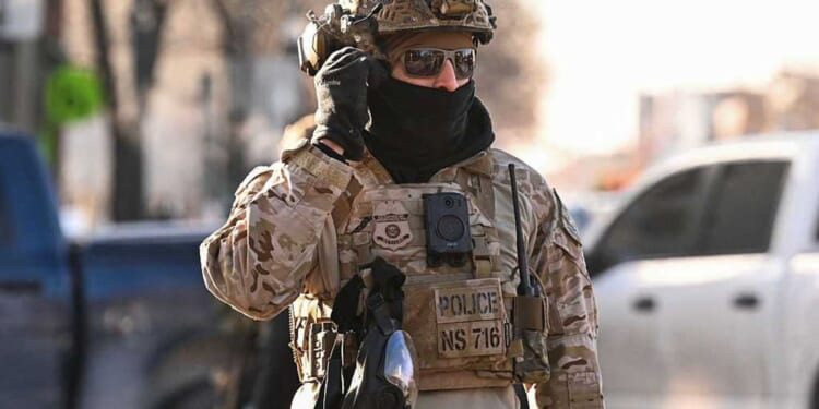 DHS: Armed suspect fatally shot by federal agent in Minneapolis; suspect 'violently resisted' disarming attempt