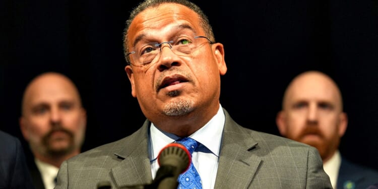 Trump admin barred from 'destroying or altering' Alex Pretti shooting evidence