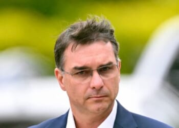 Poll Shows Bolsonaro Son Flavio Beating Socialist Lula in Runoff Presidential Election