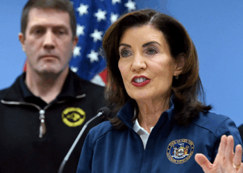Gov. Hochul claims she invoked ICE when asked about DHS storm help