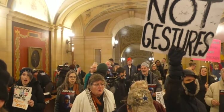 Screaming agitators swarm Tim Walz's office