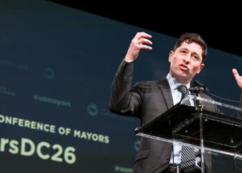 Minneapolis mayor urges leaders to combat immigration enforcement efforts