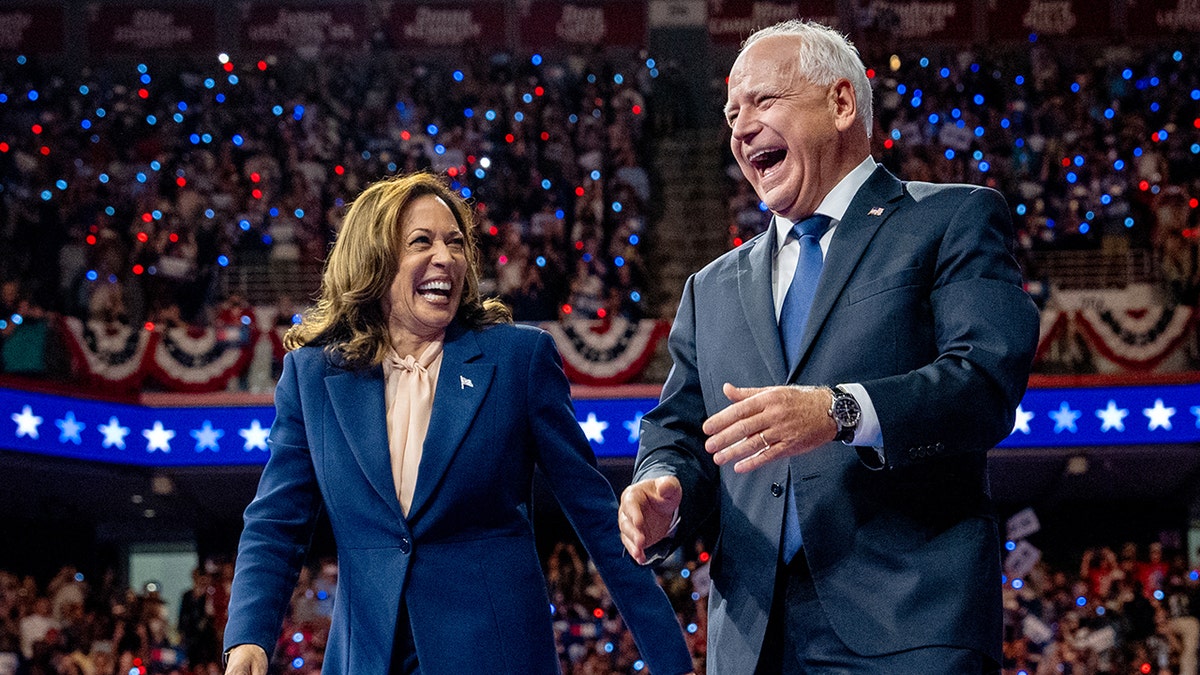 Kamala Harris and Tim Walz on stage together