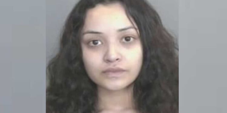 23-year-old stripper decapitated 55-year-old boyfriend and immediately fled to Mexico, police say