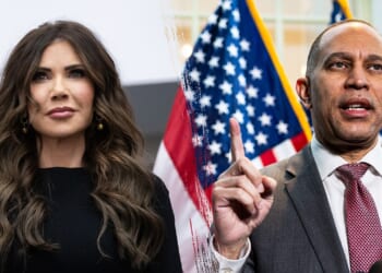 Rep Jeffries threatens impeachment, says Noem should be 'put on ice permanently'