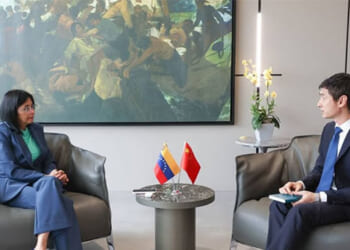 Acting Leader Delcy Rodríguez Calms China's Nerves in Meeting with Envoy