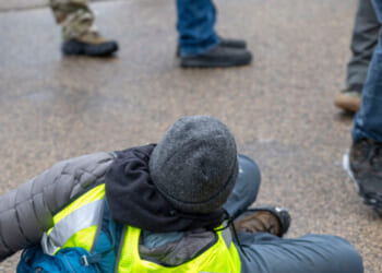 Agent Shoots Venezuelan Violently Resisting Arrest in Minneapolis