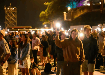 Australia Welcomes New Year with Extra Security, Remembrances of Bondi Beach Victims