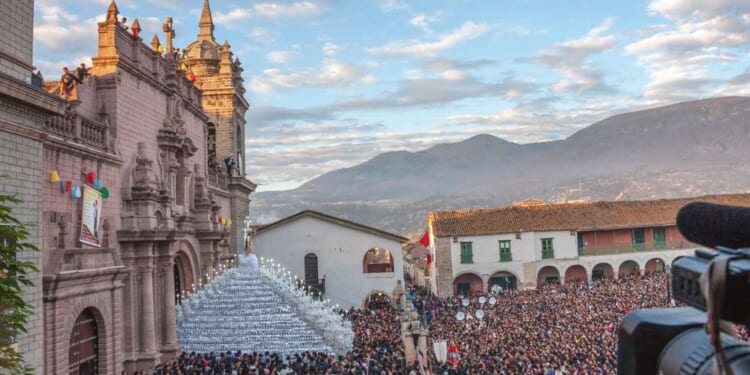 Catholics remain the largest religious group across Latin America, Pew says – Catholic World Report