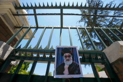 Don't Turn Iran Into Another Iraq