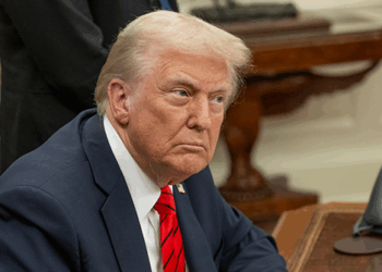 Donald Trump Signs Executive Order to Address Drug Addiction