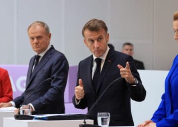 Europeans Threaten to Hold Up Trade Deal over Trump's Greenland Tariffs