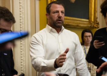 Exclusive--Sen. Markwayne Mullin Calls Maduro Capture the 'Absolute Right Move' by Trump