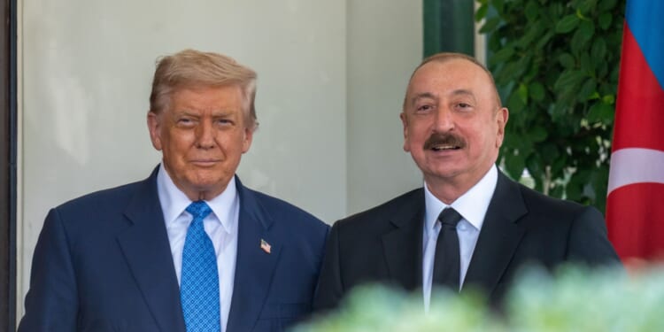 US president DOnald Trump and Azerbaijani president Ilham Aliyev.
