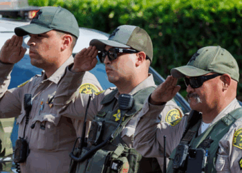 L.A. Sheriff's Deputy Served Starbucks Coffee with 'Extremely Offensive' Pig Drawn on Cup