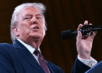 Make Nuclear Deal or Face ‘Far Worse’ Attack as ‘Massive Armada’ Nears — ‘Time Is Running Out’