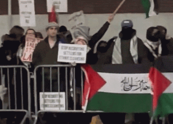 Pro-Hamas protesters chant in New York City