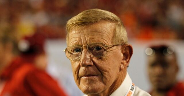Notre Dame Coaching Legend Lou Holtz Enters Hospice Care