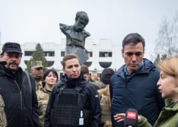 Spanish PM Sanchéz Calls for Creation of 'European Armed Forces'