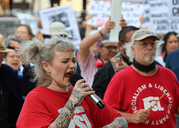Tiny Group of San Antonio Socialists Protest U.S. Arrest of Maduro as Venezuelan Exiles Celebrate
