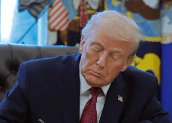 Trump Signs Order to Expedite Rebuild of Palisades, Eaton Canyon After California, L.A. Governments’ ‘Failures’