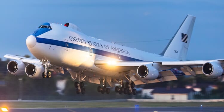 An E-4B Nightwatch plane taking off.