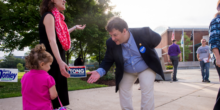 Virginia Dems propose ban on immigration enforcement near polling places