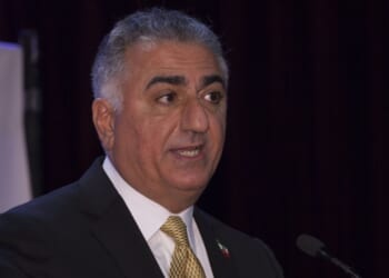 Iranian crown prince Reza Pahlavi speaks at gala in New York.